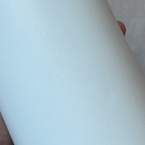Lululemon Back To Life sport bottle white 24oz - Picture 5 of 5